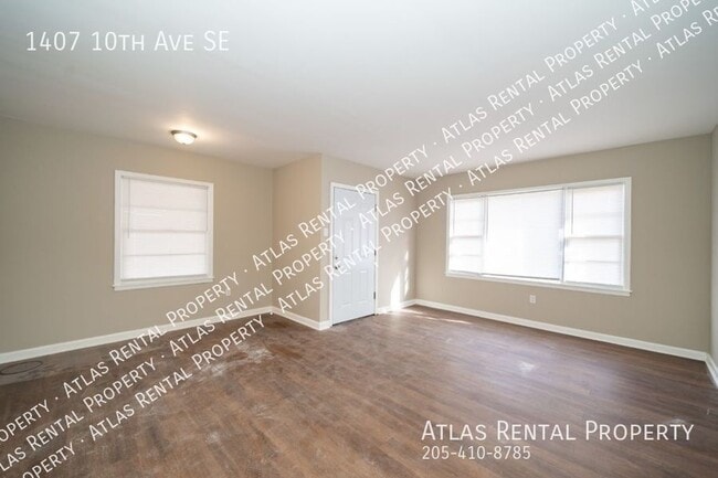 Building Photo - 1407 10th Ave SE
