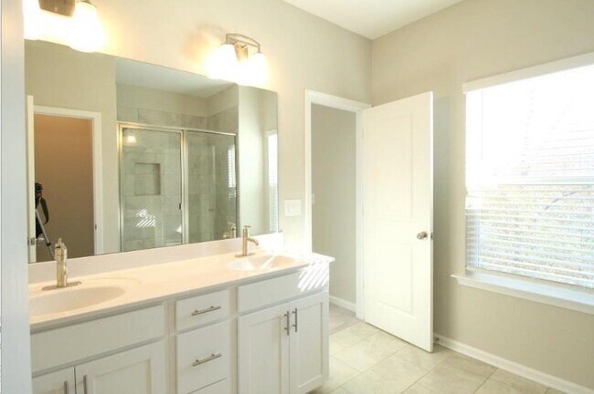 Building Photo - 4373 Valtek Ct
