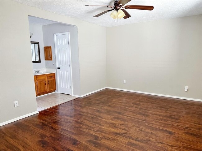 Building Photo - 2531 Orion Dr