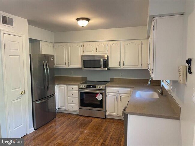 Building Photo - 12638 Monarch Ct