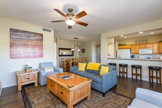 Building Photo - 9220 E Raintree Dr