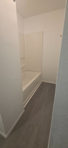 Building Photo - 105 A N Oliver Dr