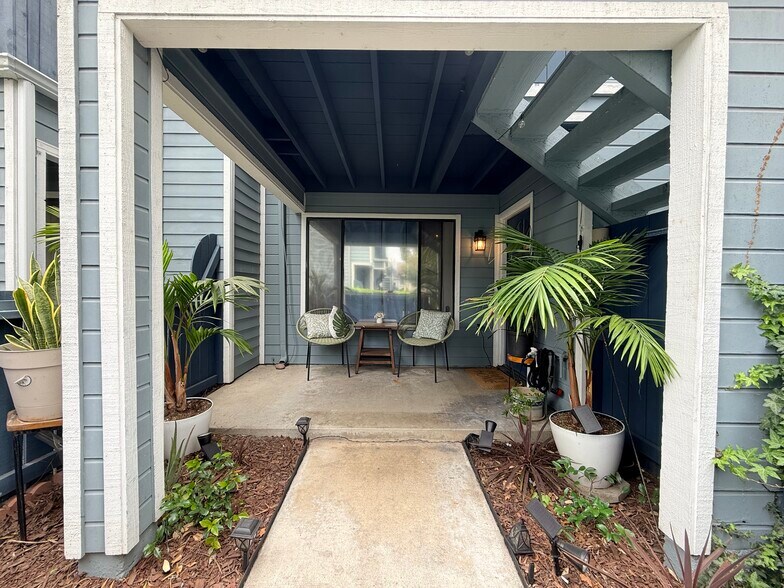 Building Photo - 7334 Quill Dr