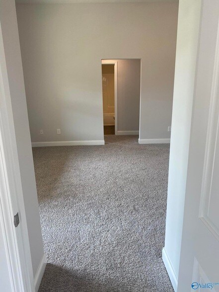 Building Photo - 109 Sorrelweed Dr