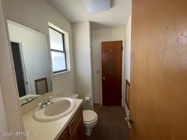 Building Photo - 2000 First St