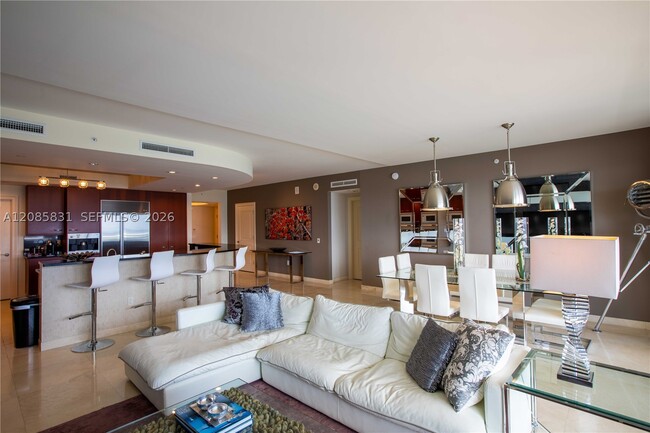 Building Photo - 6000 Island 2602 Is