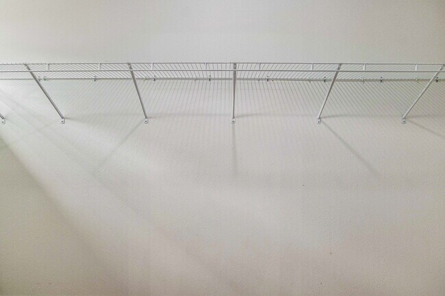 Building Photo - 7684 Old Hickory Dr