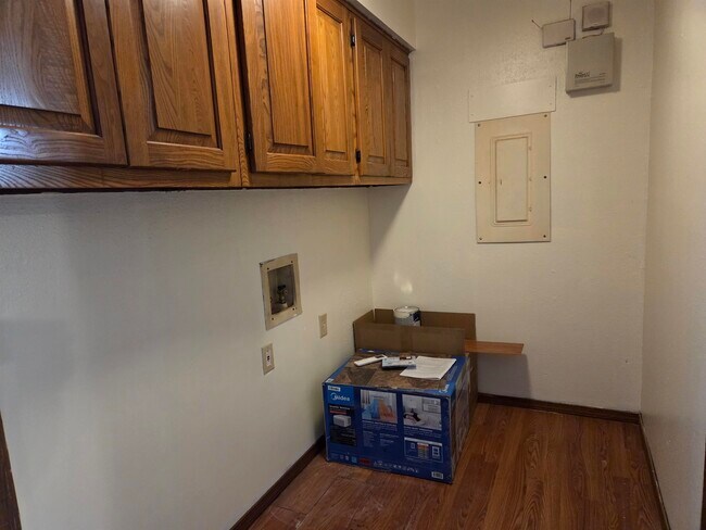 Building Photo - 156 Pottawattamie Dr