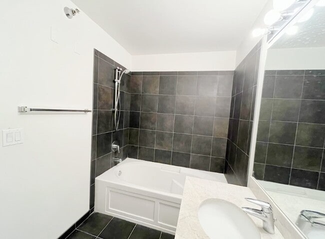 Building Photo - 235 W Van Buren St