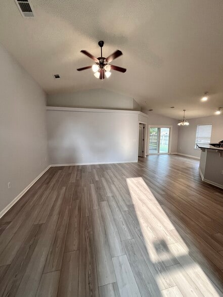 Building Photo - 7050 Jacobsview Ln