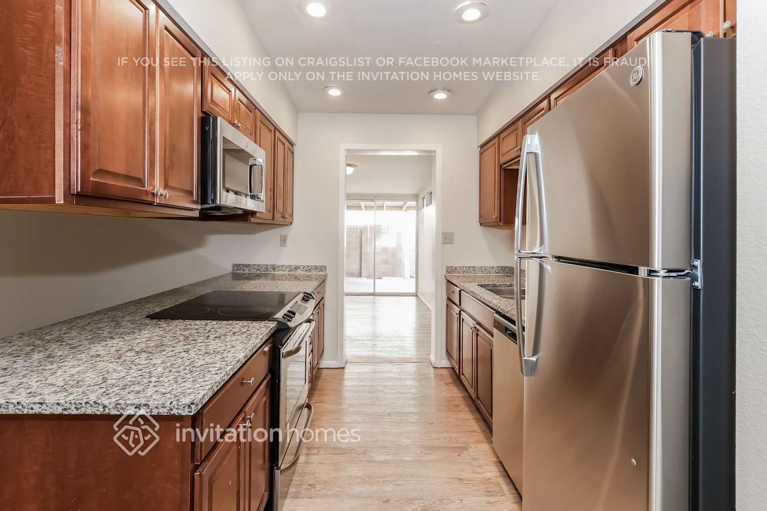 Building Photo - 1632 E Broadmor Dr