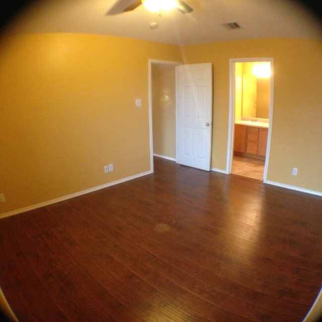 Building Photo - 6614 Buckhorn Cliff