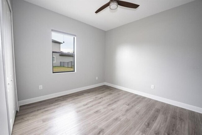 Building Photo - 913 Buckhurst Dr