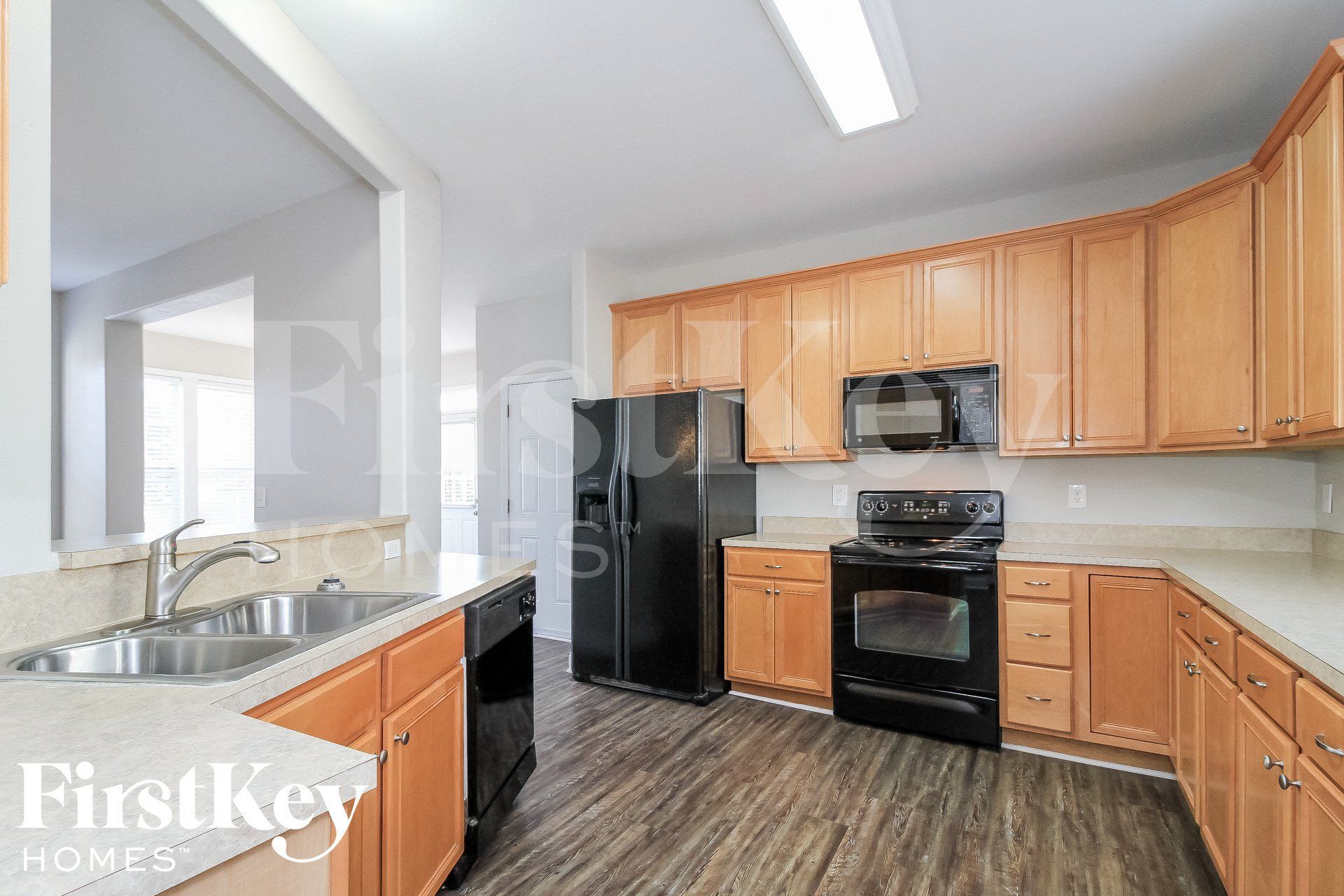 Building Photo - 221 Bridgewater Dr