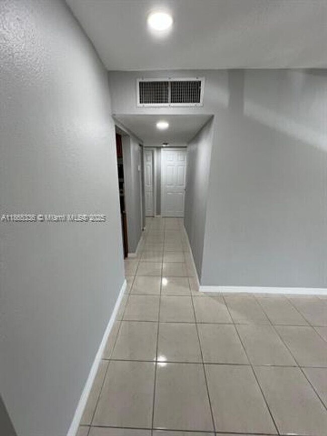 Building Photo - 7953 SW 104th St