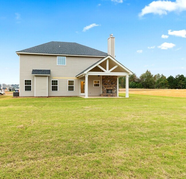 Building Photo - Wyndham Village For Rent!