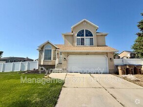 Building Photo - 979 Blue Heron Cir