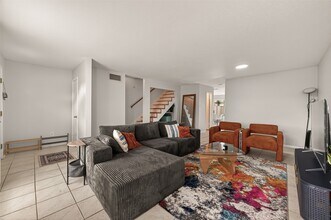 Building Photo - 6404 Burgoyne Rd