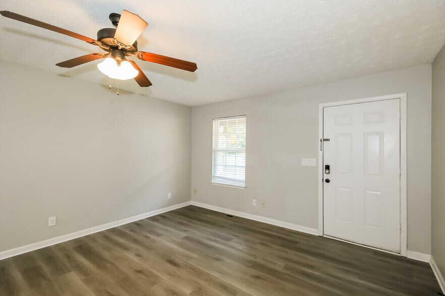 Building Photo - 1169 Granite Ln