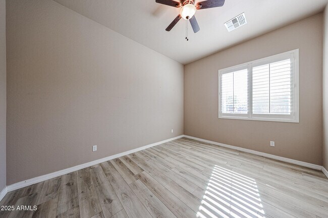 Building Photo - 4318 N 180th Dr