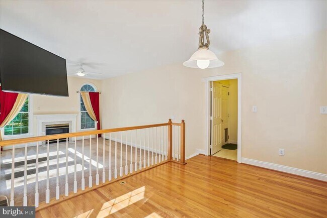 Building Photo - 8931 Falls Farm Dr