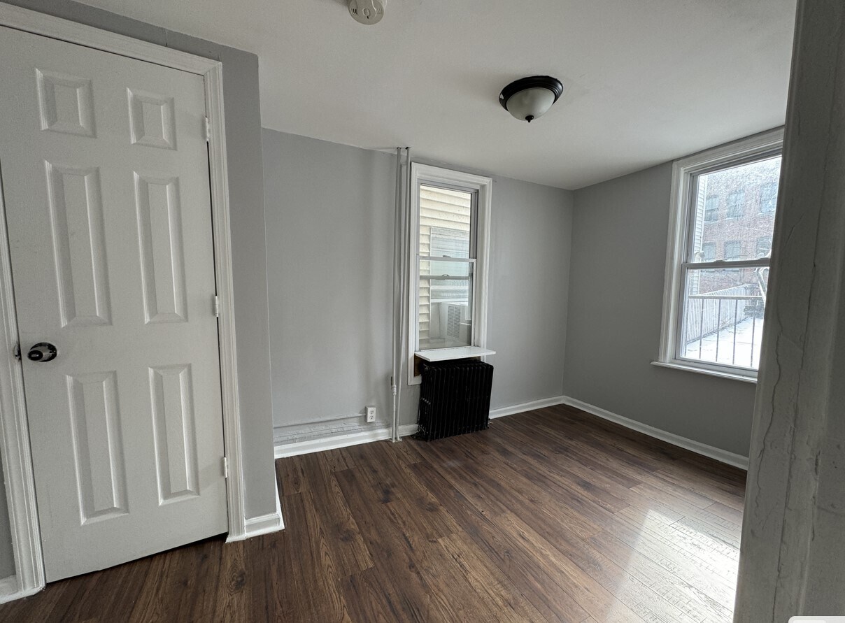 Building Photo - 54 Harrison Ave