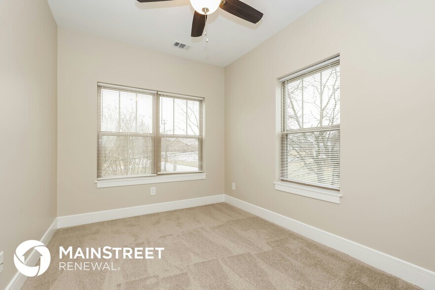 Building Photo - 100 Hartsville Ct