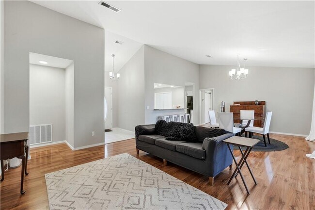 Building Photo - 4 Wendron Cir