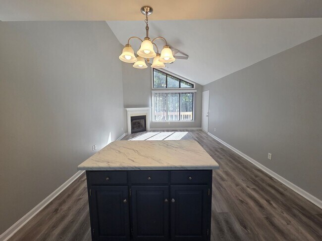 Building Photo - Charming 3-Bedroom Home Near the Interstate