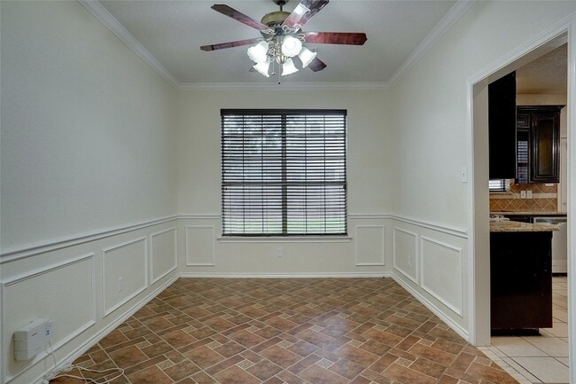 Building Photo - 617 Turtledove Ln