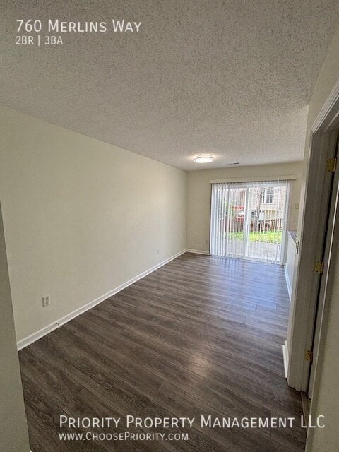 Building Photo - 760 Merlins Way