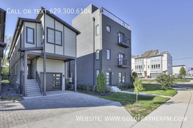 Building Photo - 402 E Trinity Ln