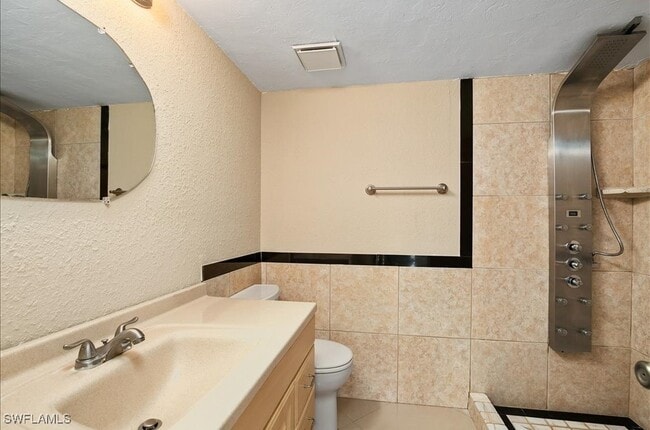 Building Photo - 4300 Gulfstream Dr