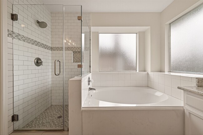 Building Photo - 14227 Cypress Valley Dr