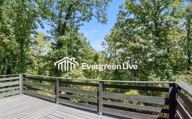 Building Photo - 872 Burning-Tree Trail