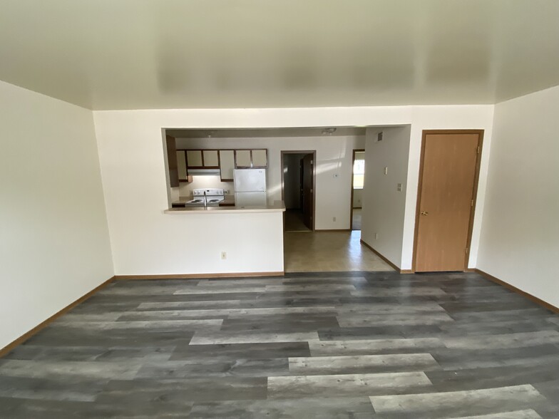 Building Photo - 125 Sandstone Ct