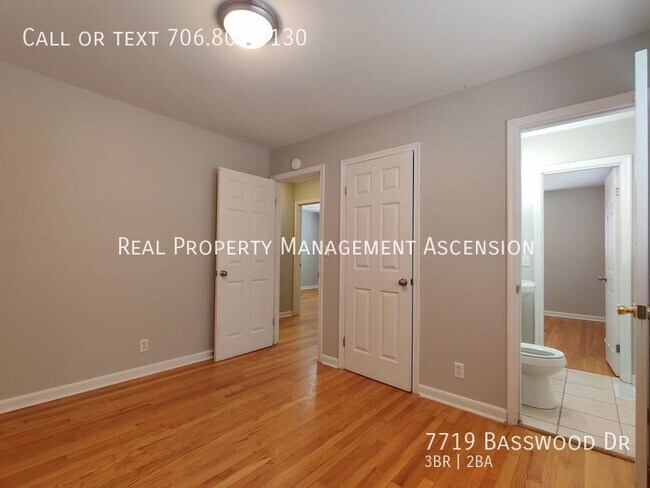 Building Photo - 7719 Basswood Dr