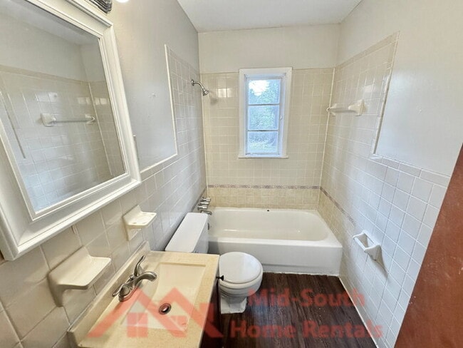 Building Photo - 1761 Cornelia Ln