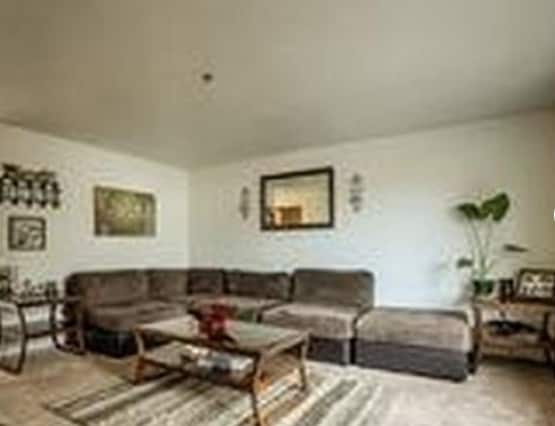 Building Photo - 416 22nd Ave SW