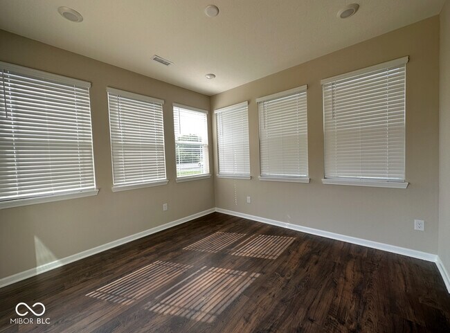 Building Photo - 5344 Orwell Ct