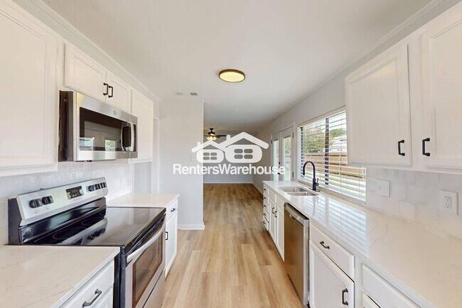 Building Photo - MOVE IN READY - 3BED/2BATH - PLANO, TEXAS
