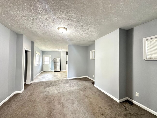Building Photo - Spacious 4 Bed, 2 Bath Home in Sharpsburg w/ Amazing Backyard Space - Available Now!