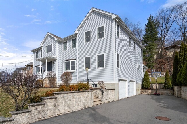 Building Photo - 290 Hartman Rd