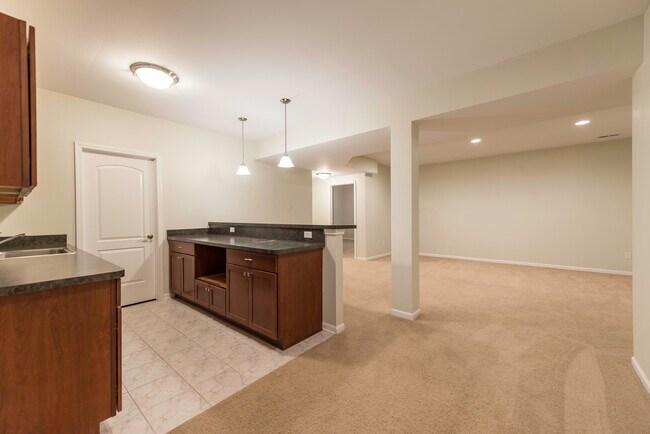 Building Photo - 2962 Hunley Dr