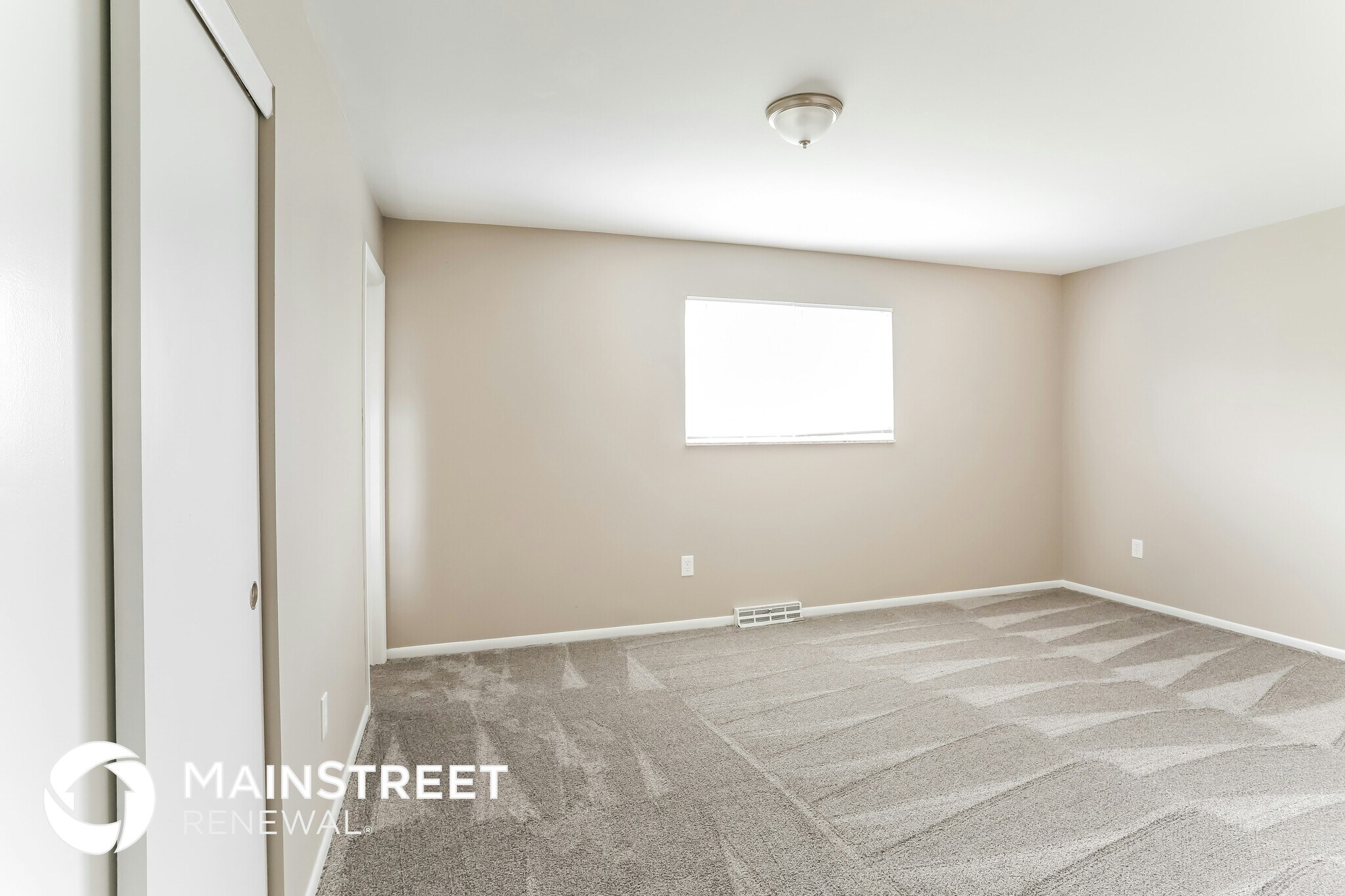 Building Photo - 1866 Dorsetshire Rd