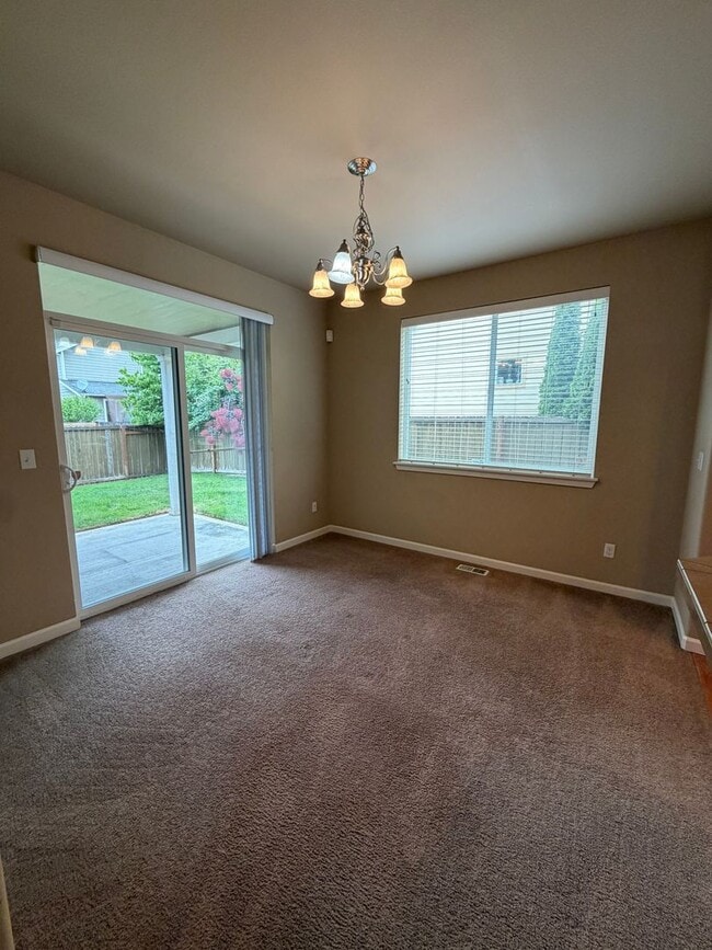 Building Photo - 1415 Grindstone Dr SE