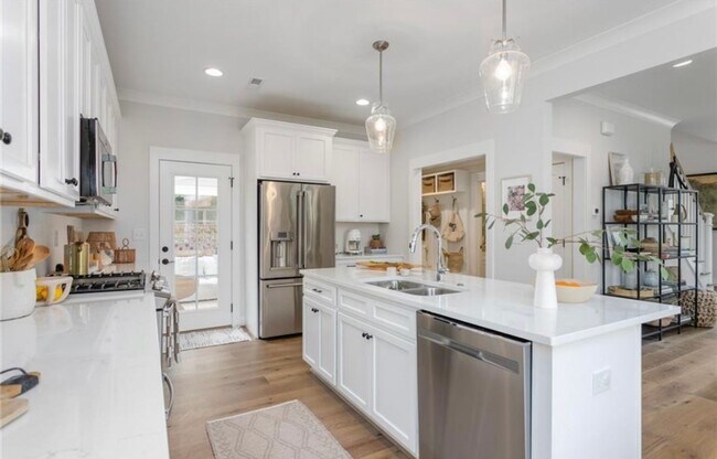 Building Photo - Modern 3-Bedroom, 3-Bath Home in Winston-Salem