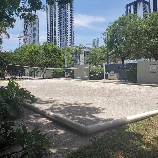 Building Photo - 850 N Miami Ave