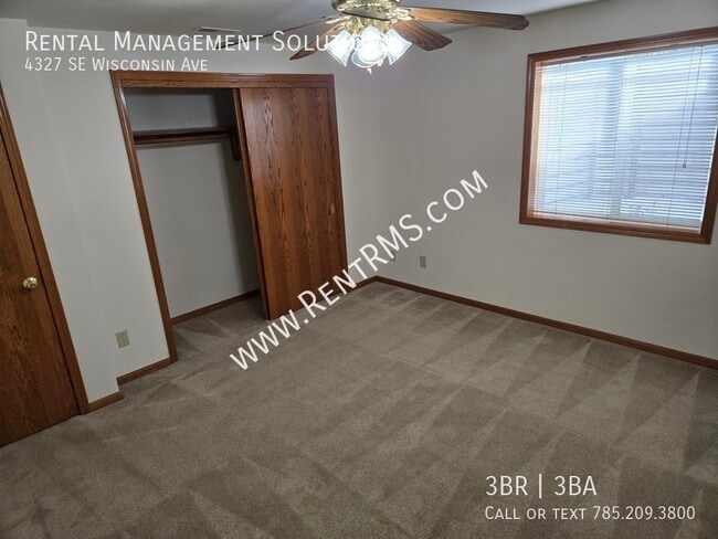 Building Photo - 4327 SE Wisconsin Ave