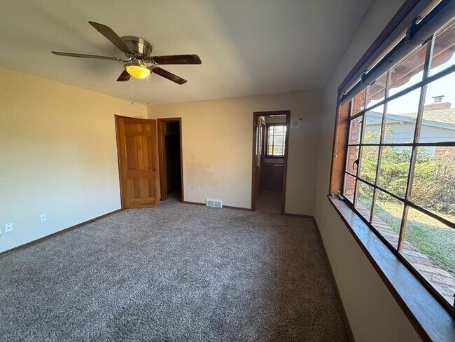 Building Photo - 3601 NW 62nd St